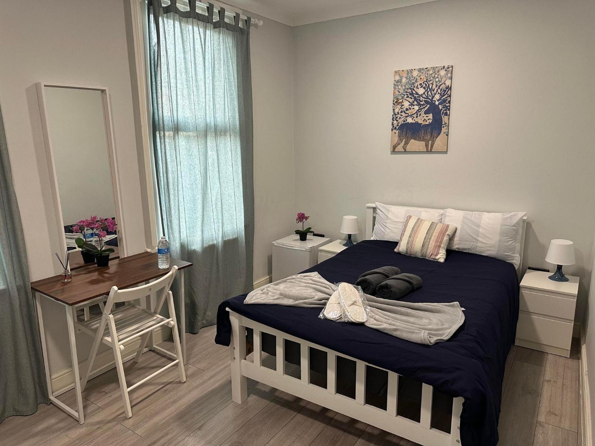 Captivating 1-bed In Apartment London